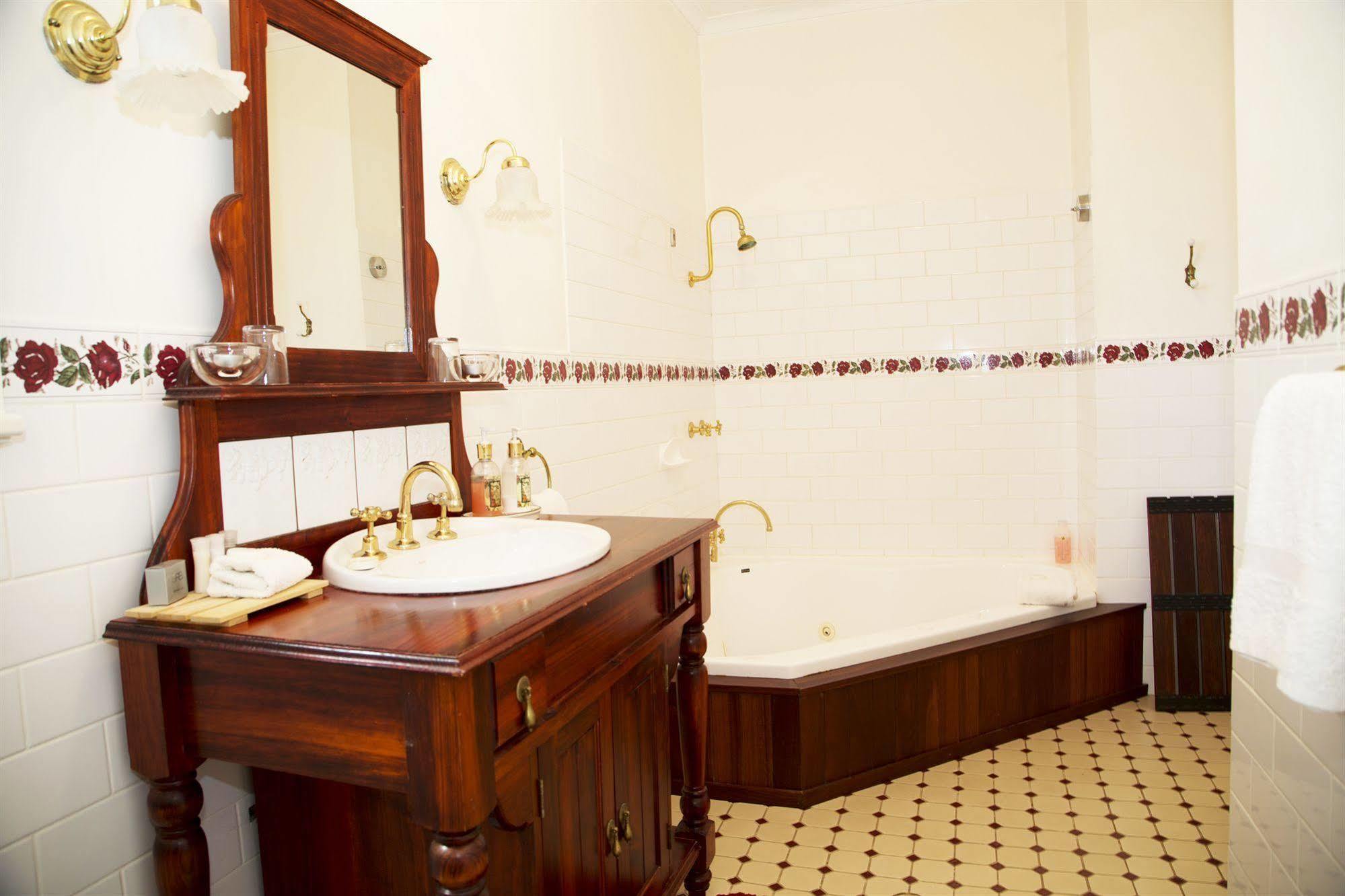 Rosebridge House Bed & Breakfast Adult Retreat Gooseberry Hill Exteriér fotografie